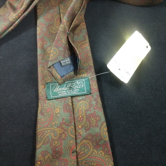 Marshall Field's men's silk tie in Paisley design - Picture 5 of 7